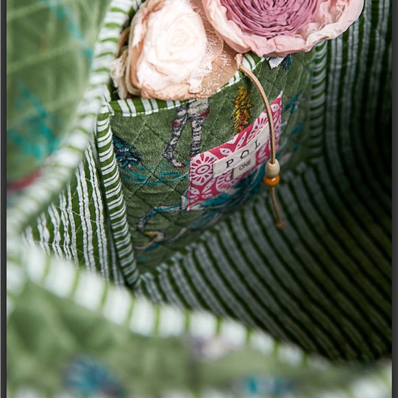 Quilted Teal Tropical Print Tote Bag - Picture 3 of 4